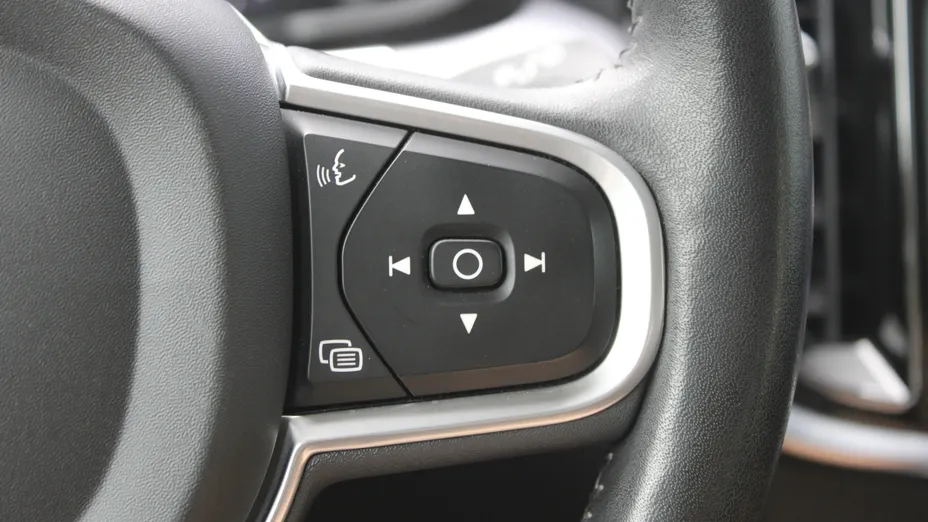 VOLVO V60 V60 B4 D Momentum Pro aut