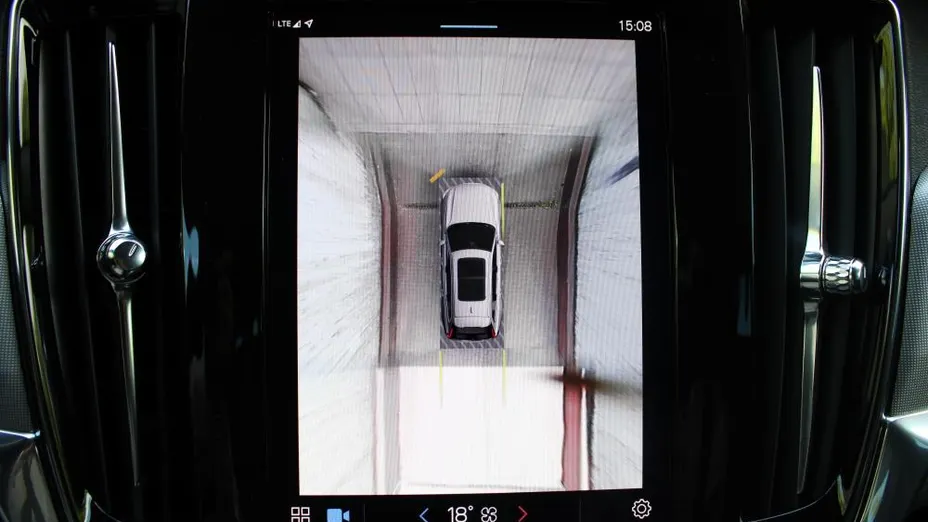 VOLVO V90 V90 B4 D Momentum aut