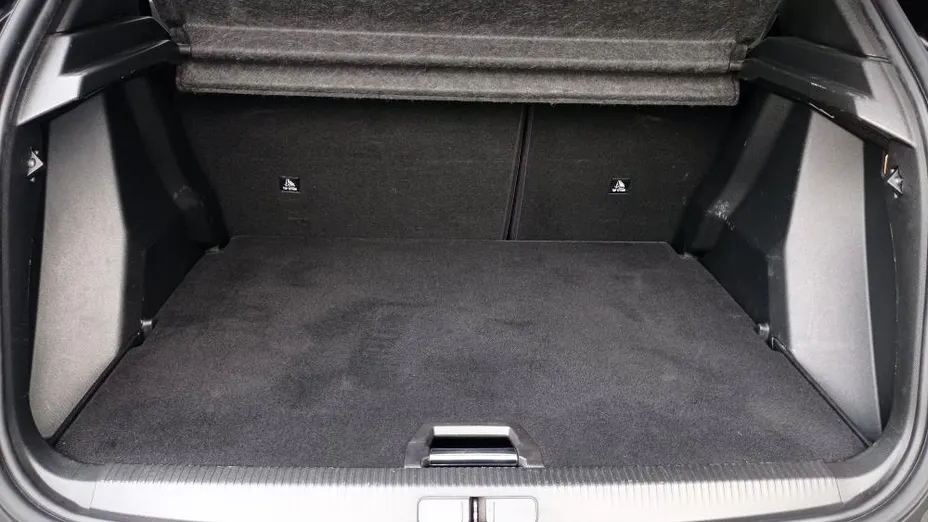 PEUGEOT 2008 2008 1.5 BlueHDi Allure S&S EAT8