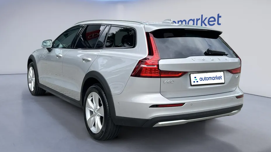 VOLVO V60 V60 CC Core B4 D AWD aut