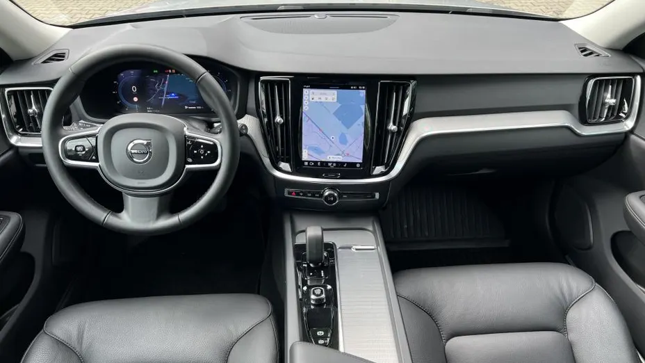 VOLVO V60 V60 CC Core B4 D AWD aut