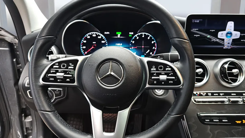MERCEDES-BENZ C Klasa C 200 4MATIC 9G-TRONIC