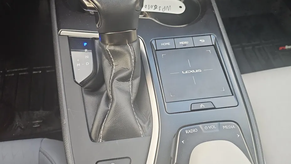 LEXUS UX UX 200 GPF F Impression 2WD