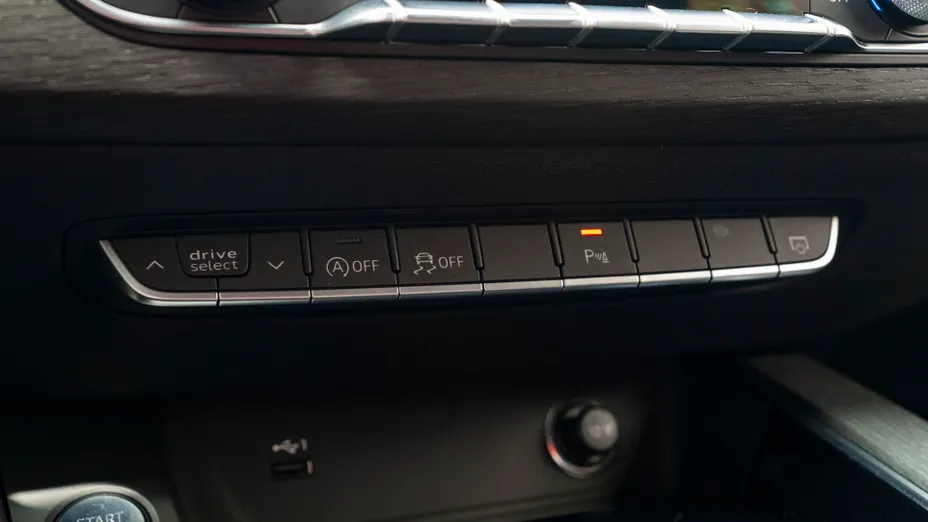 AUDI A4 A4 45 TFSI mHEV Quattro S Line S tronic