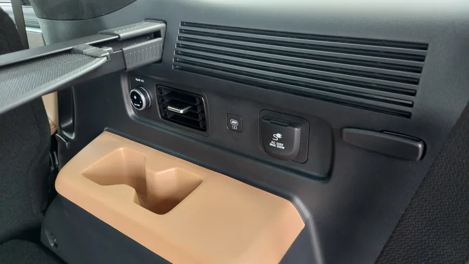 HYUNDAI Santa Fe Santa Fe 1.6 T-GDI HEV Platinum 4WD aut 7os. Nowy