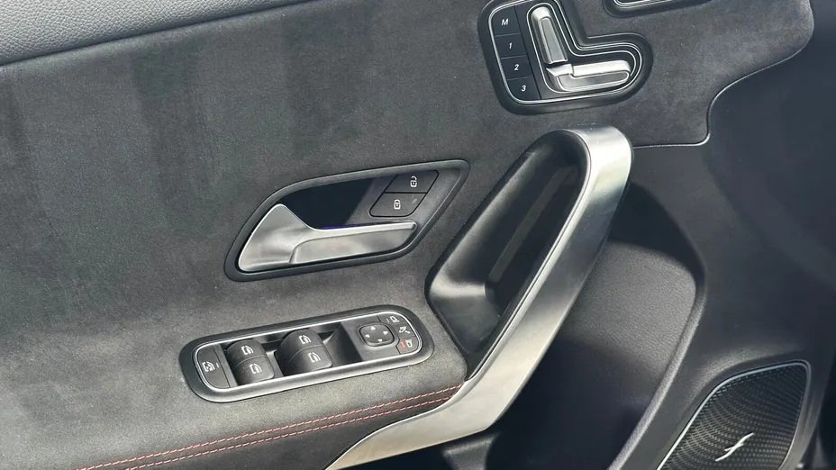 MERCEDES-BENZ A Klasa A 200 7G-DCT