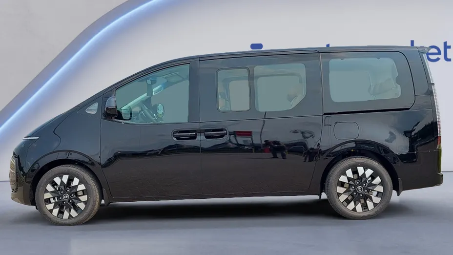 HYUNDAI Staria Staria 1.6 T-GDI HEV Luxury aut Nowy