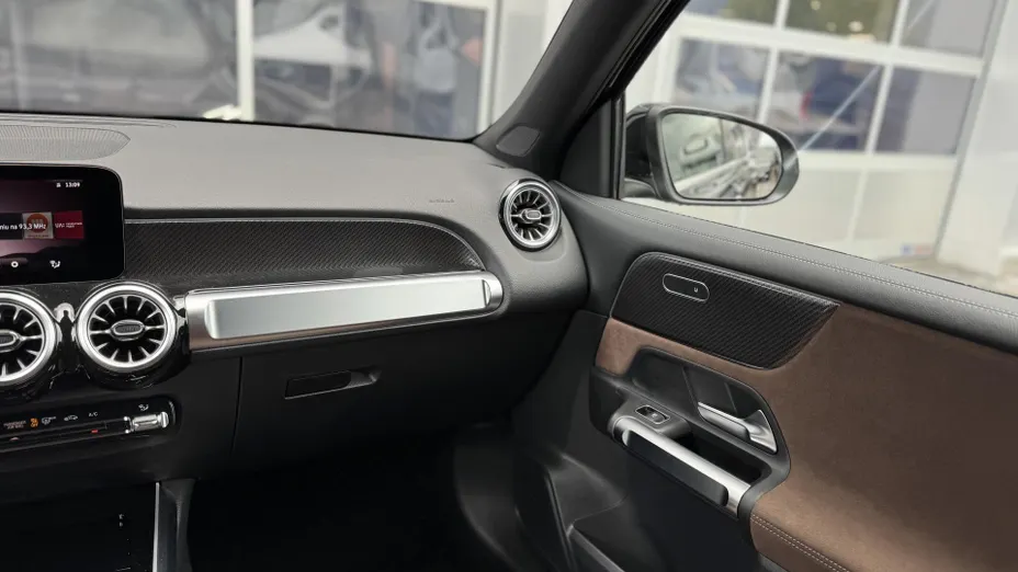 MERCEDES-BENZ GLB GLB 200 mHEV AMG Line 7G-DCT Nowy