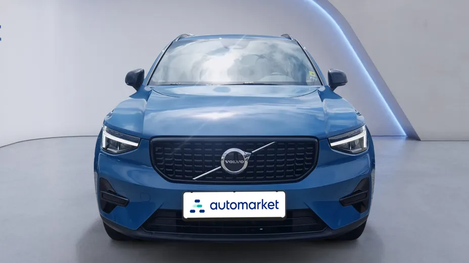 VOLVO XC40 XC40 B3 Plus Dark aut