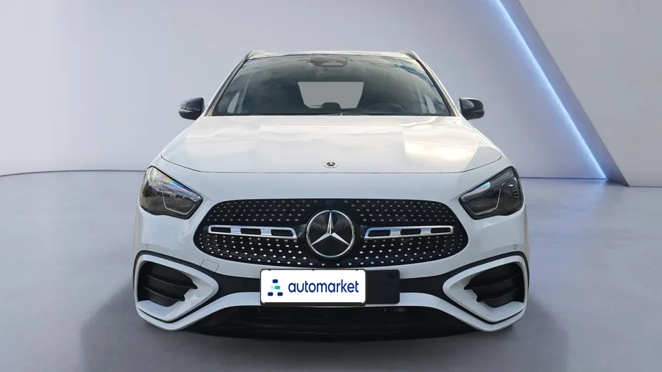 MERCEDES-BENZ GLA GLA 200 AMG Line Nowy