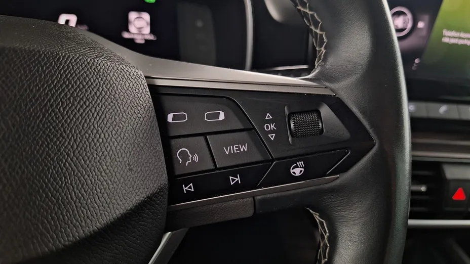 SEAT Leon Leon 1.5 eTSI Xcellence DSG