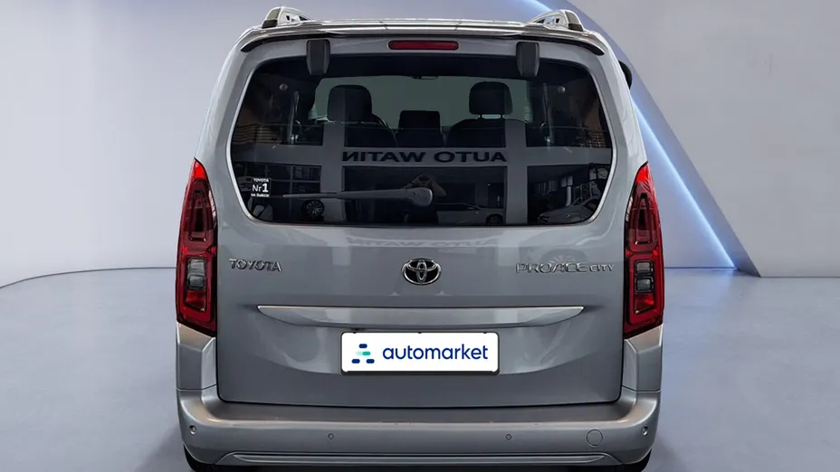 TOYOTA Proace City Verso Proace City Verso 1.5 D-4D Family