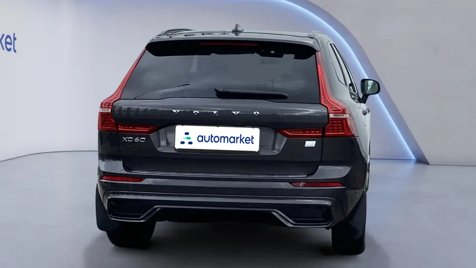 VOLVO XC60 XC60 T6 Plug-In Hybrid AWD Plus Dark aut