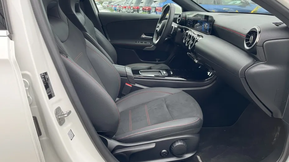 MERCEDES-BENZ A Klasa A 200 AMG Line 7G-DCT