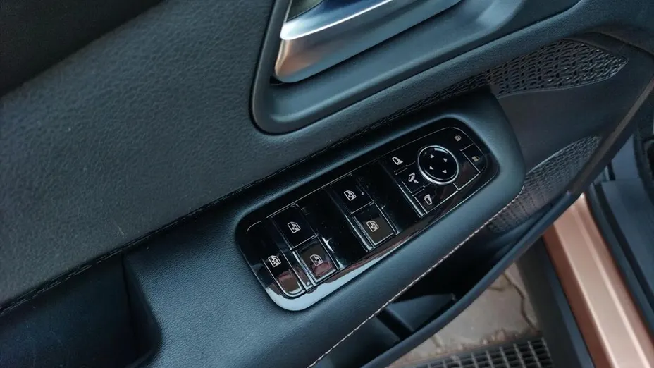 NISSAN Ariya Ariya 63kWh Advance