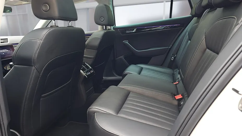 SKODA Superb Superb 2.0 TDI SCR L&K DSG