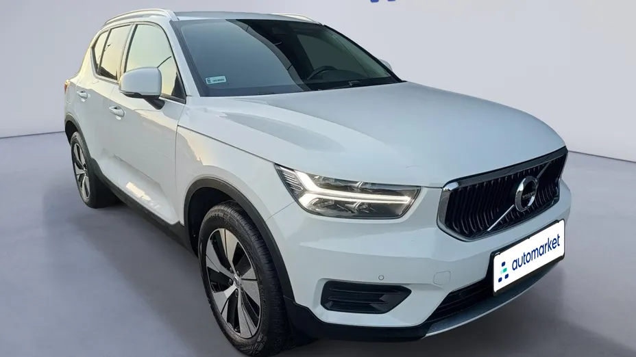 VOLVO XC40 XC40 T3 Momentum