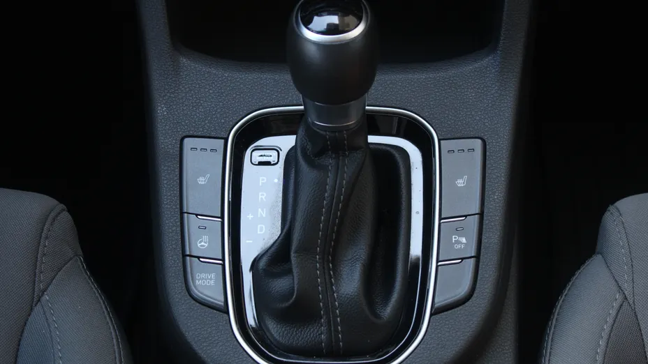 HYUNDAI i30 i30 1.5 T-GDI 48V Smart DCT