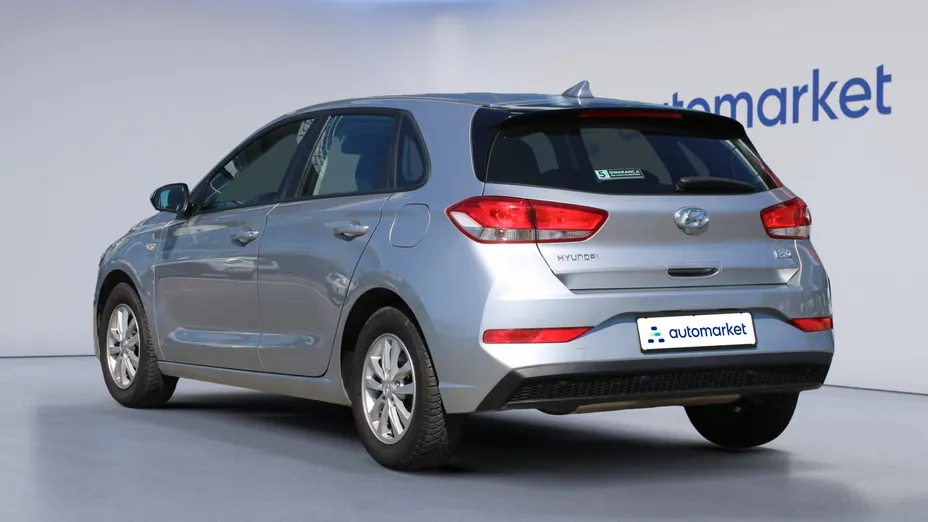 HYUNDAI i30 i30 1.5 DPI Classic +