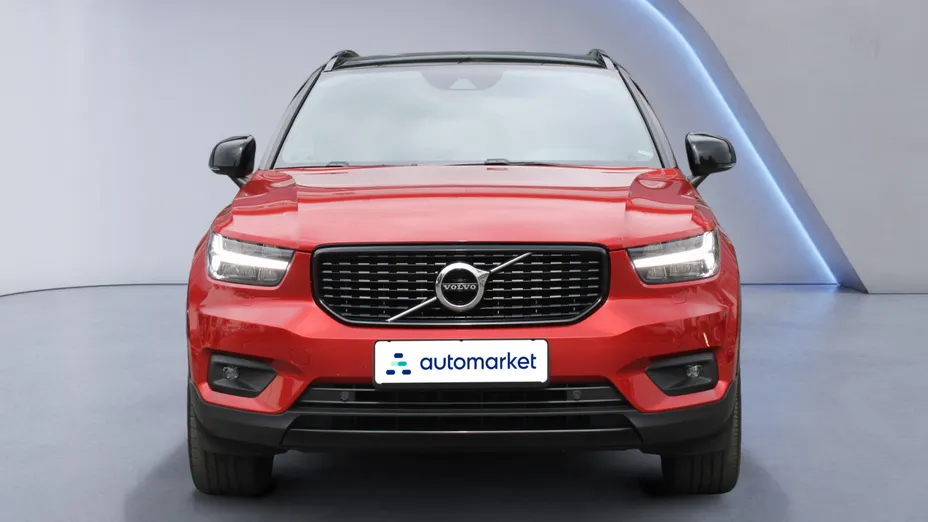 VOLVO XC40 XC40 B4 B AWD R-Design aut