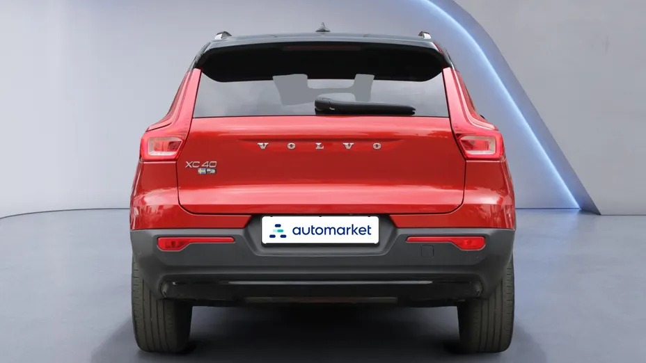 VOLVO XC40 XC40 B4 B AWD R-Design aut