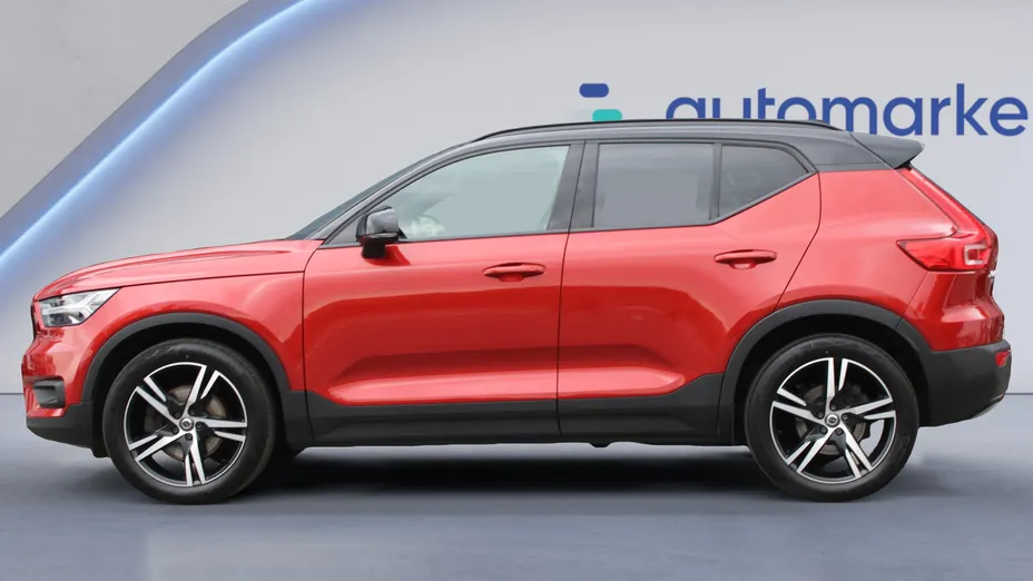 VOLVO XC40 XC40 B4 B AWD R-Design aut