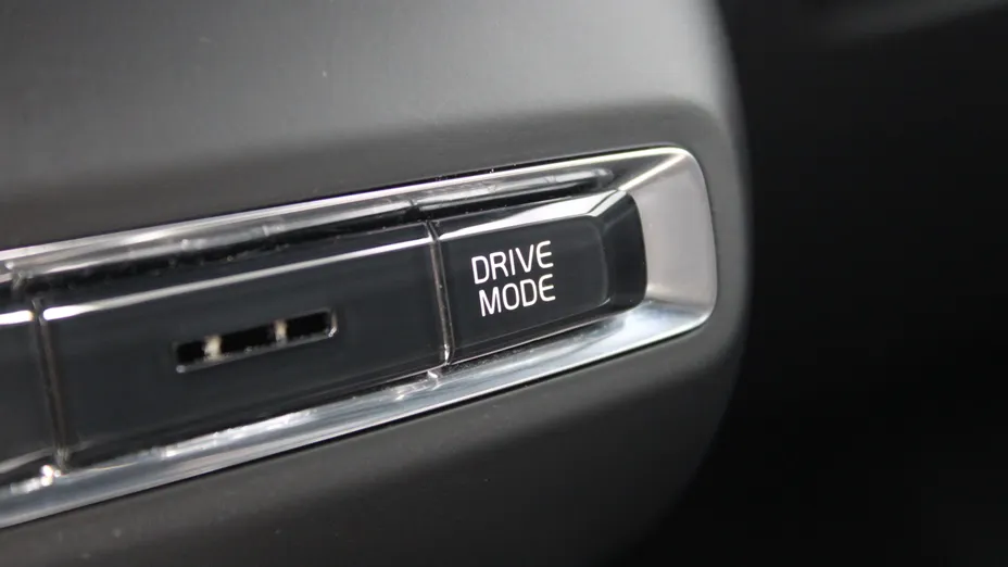 VOLVO XC40 XC40 B4 B AWD R-Design aut