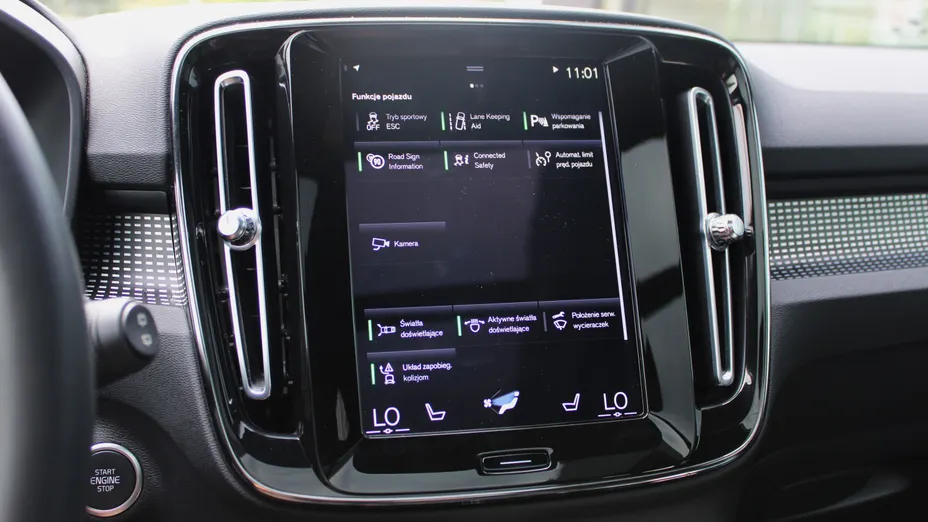 VOLVO XC40 XC40 B4 B AWD R-Design aut