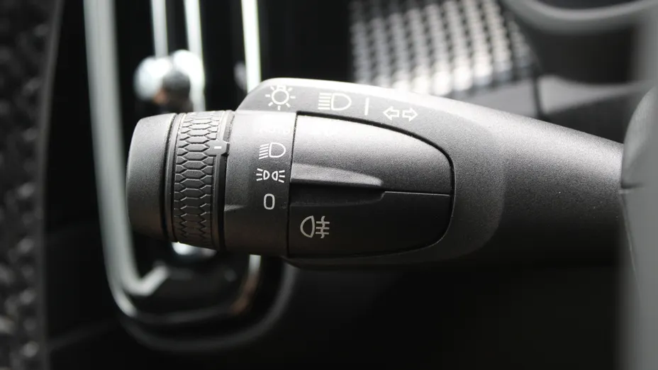 VOLVO XC40 XC40 B4 B AWD R-Design aut