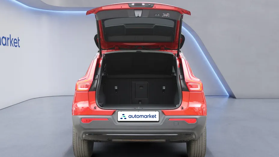 VOLVO XC40 XC40 B4 B AWD R-Design aut