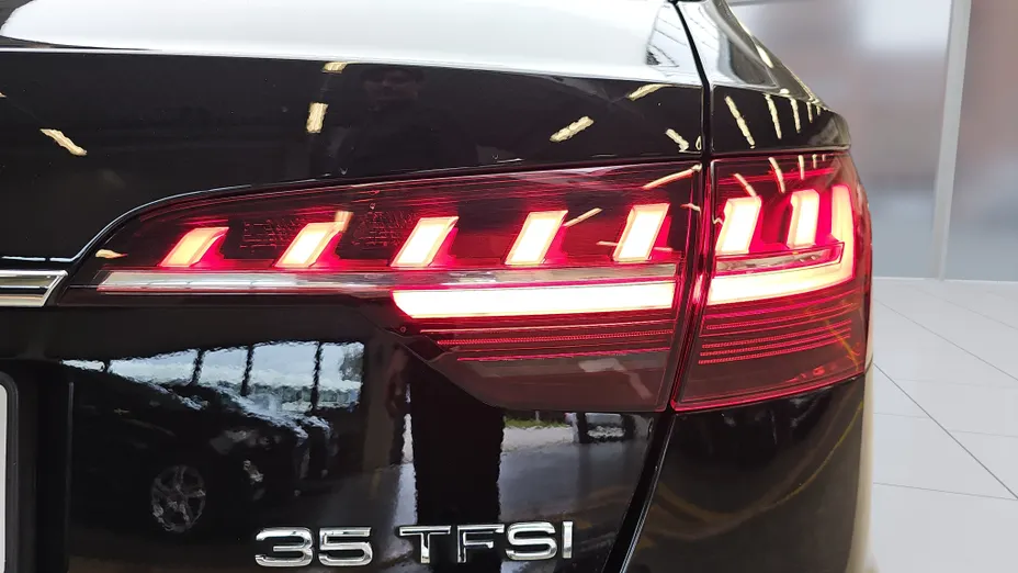 AUDI A4 A4 35 TFSI mHEV Advanced S tronic