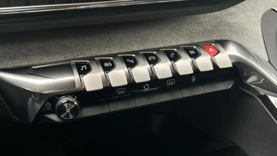 PEUGEOT 5008 5008 2.0 BlueHDi GT S&S EAT8