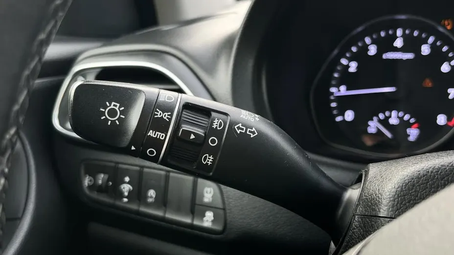 HYUNDAI i30 i30 1.5 DPI Classic +