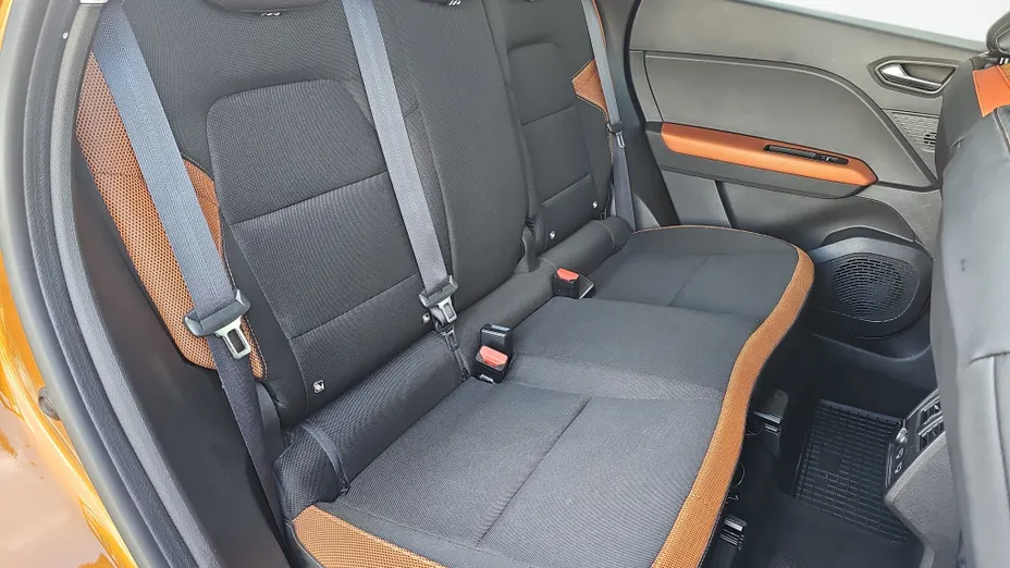 RENAULT Captur Captur 1.3 TCe mHEV Intens EDC