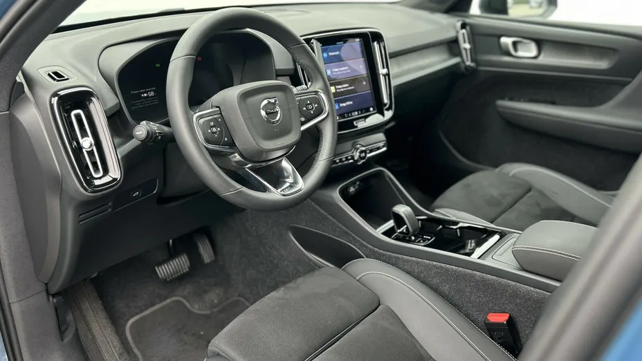 VOLVO XC40 XC40 82kWh Recharge Twin AWD Plus aut
