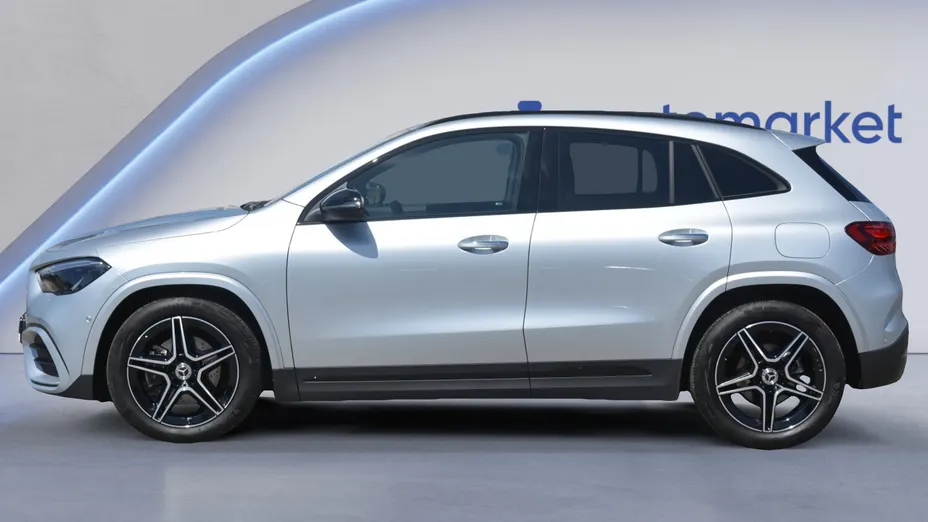 MERCEDES-BENZ GLA GLA 200 mHEV AMG Line 7G-DCT