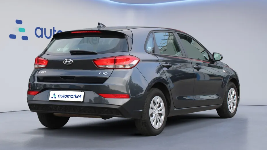 HYUNDAI i30 i30 1.5 DPI Classic +