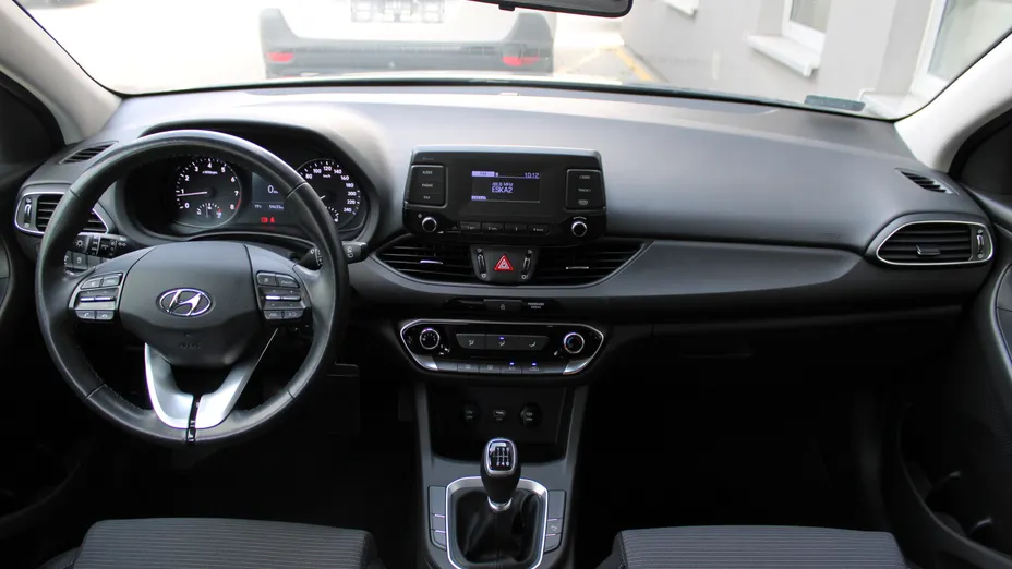 HYUNDAI i30 i30 1.5 DPI Classic +