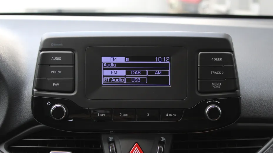 HYUNDAI i30 i30 1.5 DPI Classic +