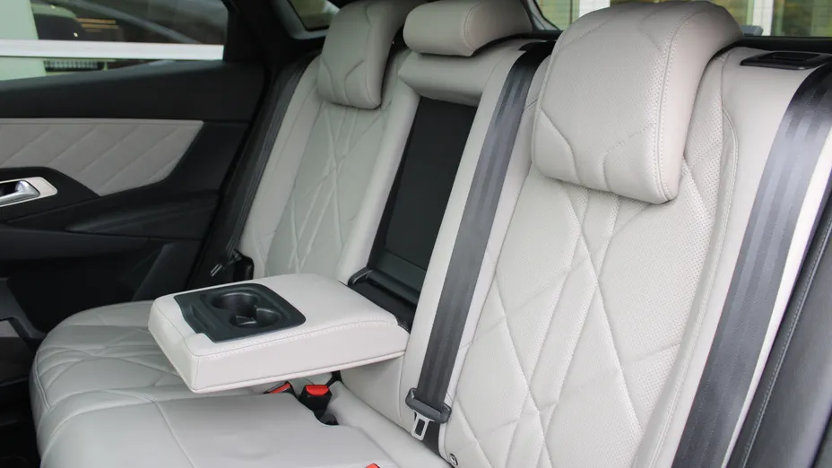 DS DS7 DS 7 1.6 PureTech Rivoli aut