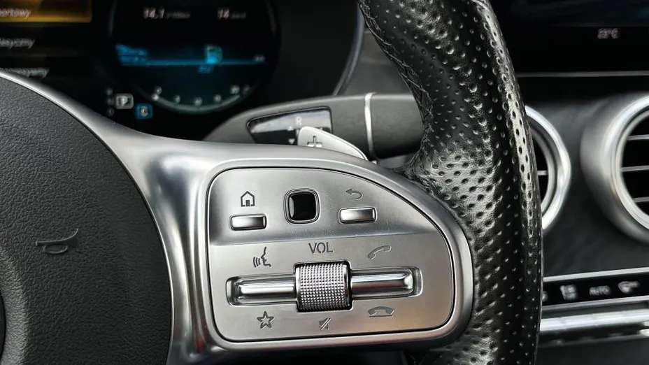 MERCEDES-BENZ C Klasa C 220 d 4MATIC 9G-TRONIC