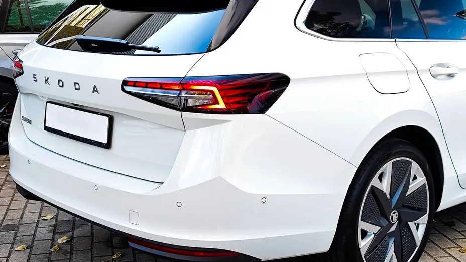 SKODA Superb Superb 1.5 TSI mHEV Selection DSG