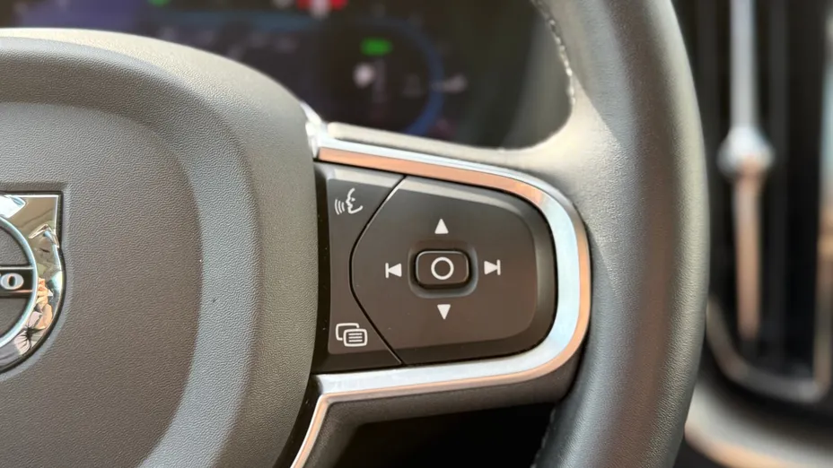 VOLVO XC60 XC60 T6 Plug-In Hybrid AWD Core aut