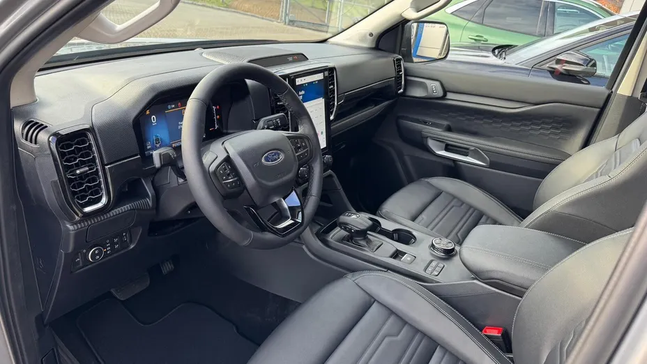 FORD Ranger Ranger 2.0 EcoBlue Bi-Turbo 4x4 DC Limited aut Nowy