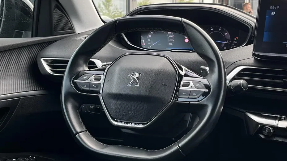 PEUGEOT 3008 3008 1.5 BlueHDi Allure S&S EAT8