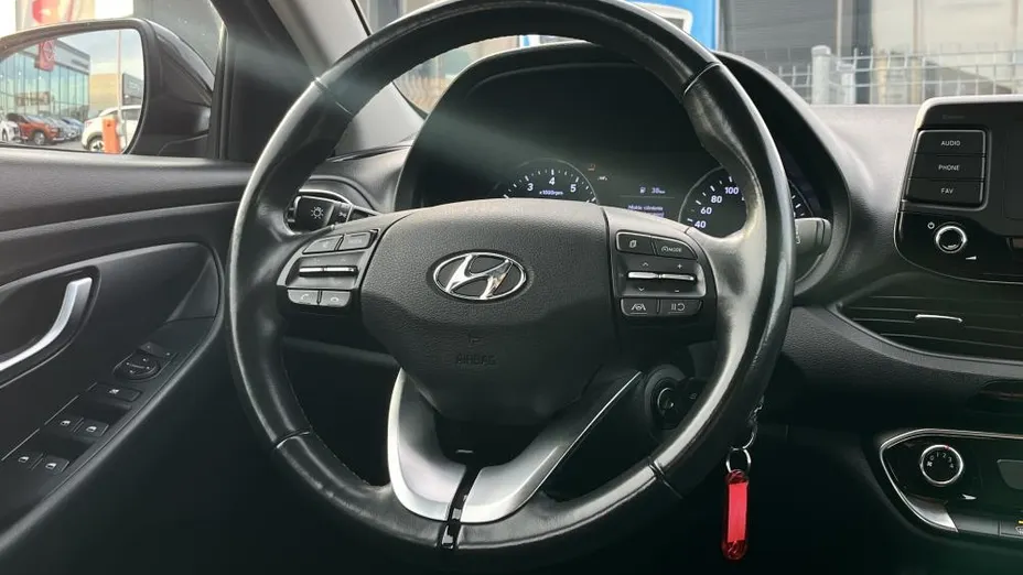 HYUNDAI i30 i30 1.5 DPI Classic +