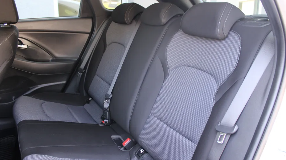 HYUNDAI i30 i30 1.5 DPI Modern