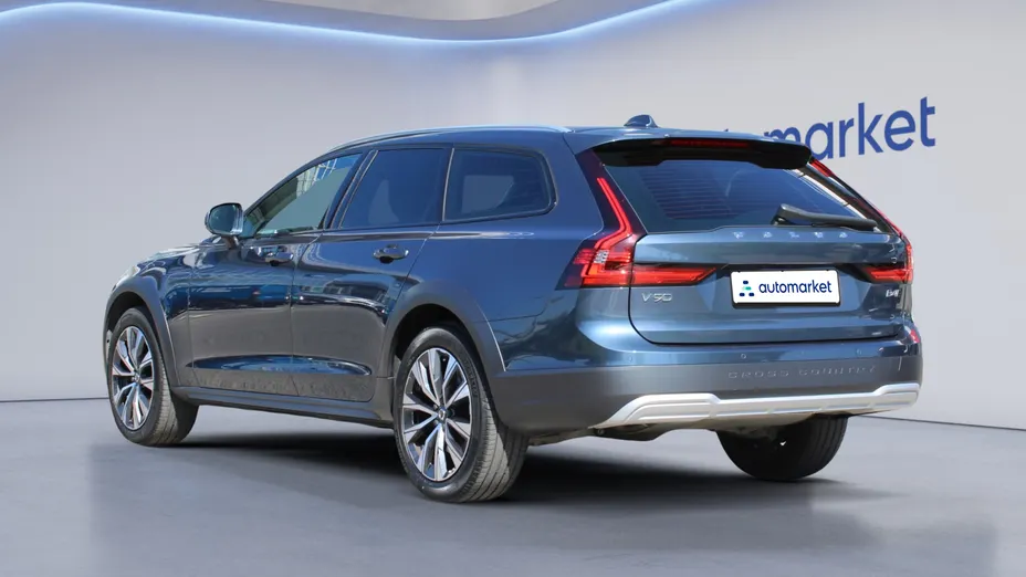 VOLVO V90 V90 CC B4 D AWD Pro aut