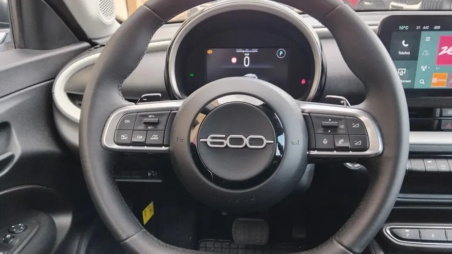 FIAT 600 600 1.2 Turbo Hybrid eDCT
