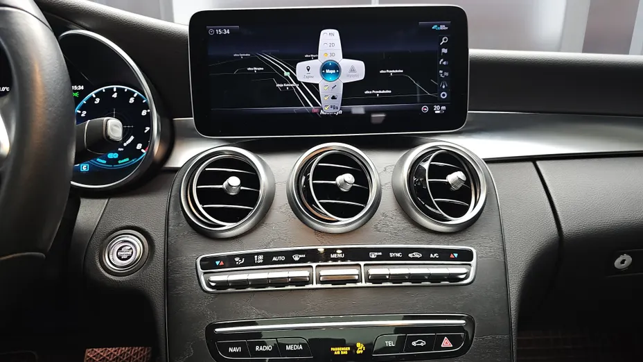 MERCEDES-BENZ C Klasa C 200 4MATIC 9G-TRONIC